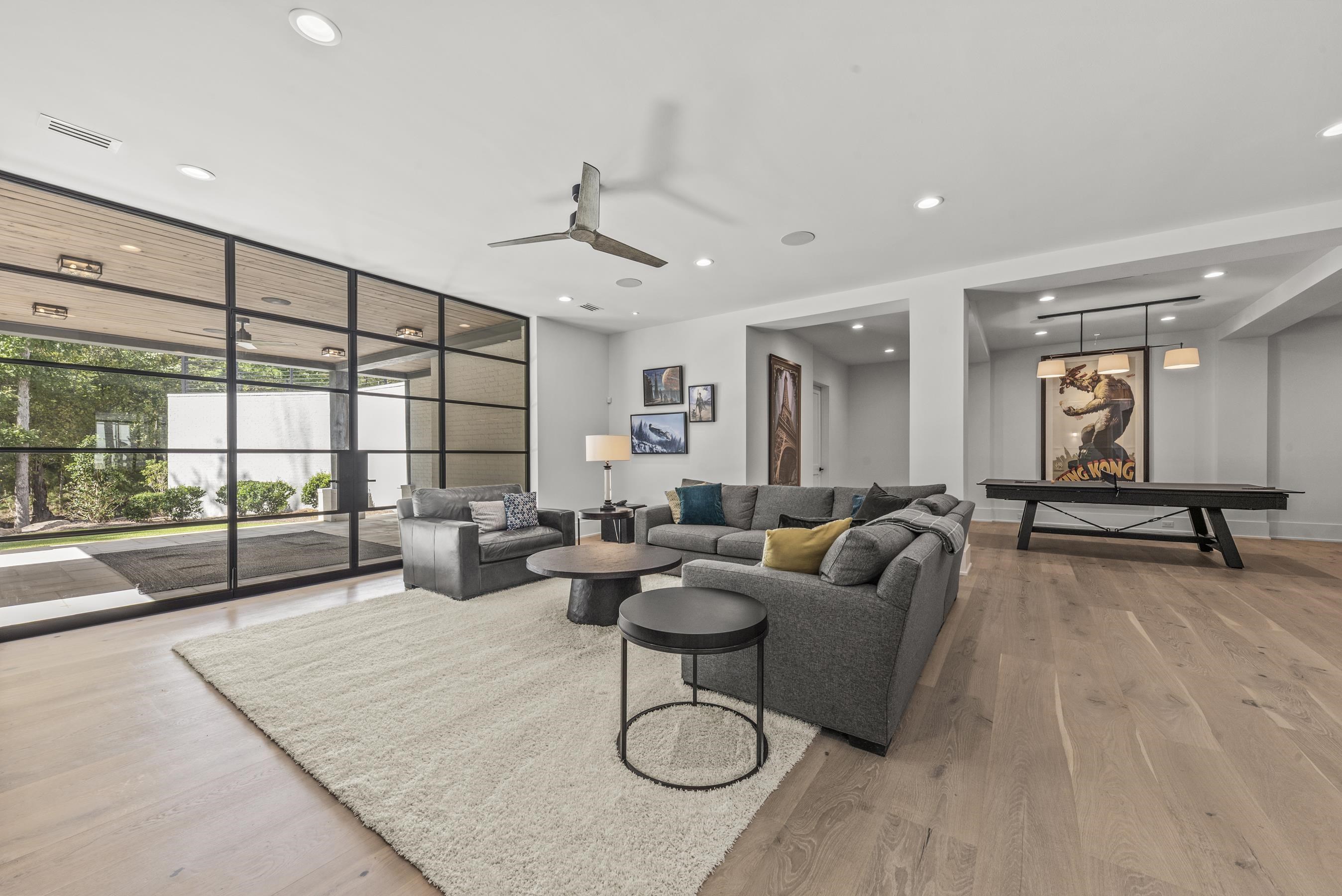 1021 NEARY RIDGE