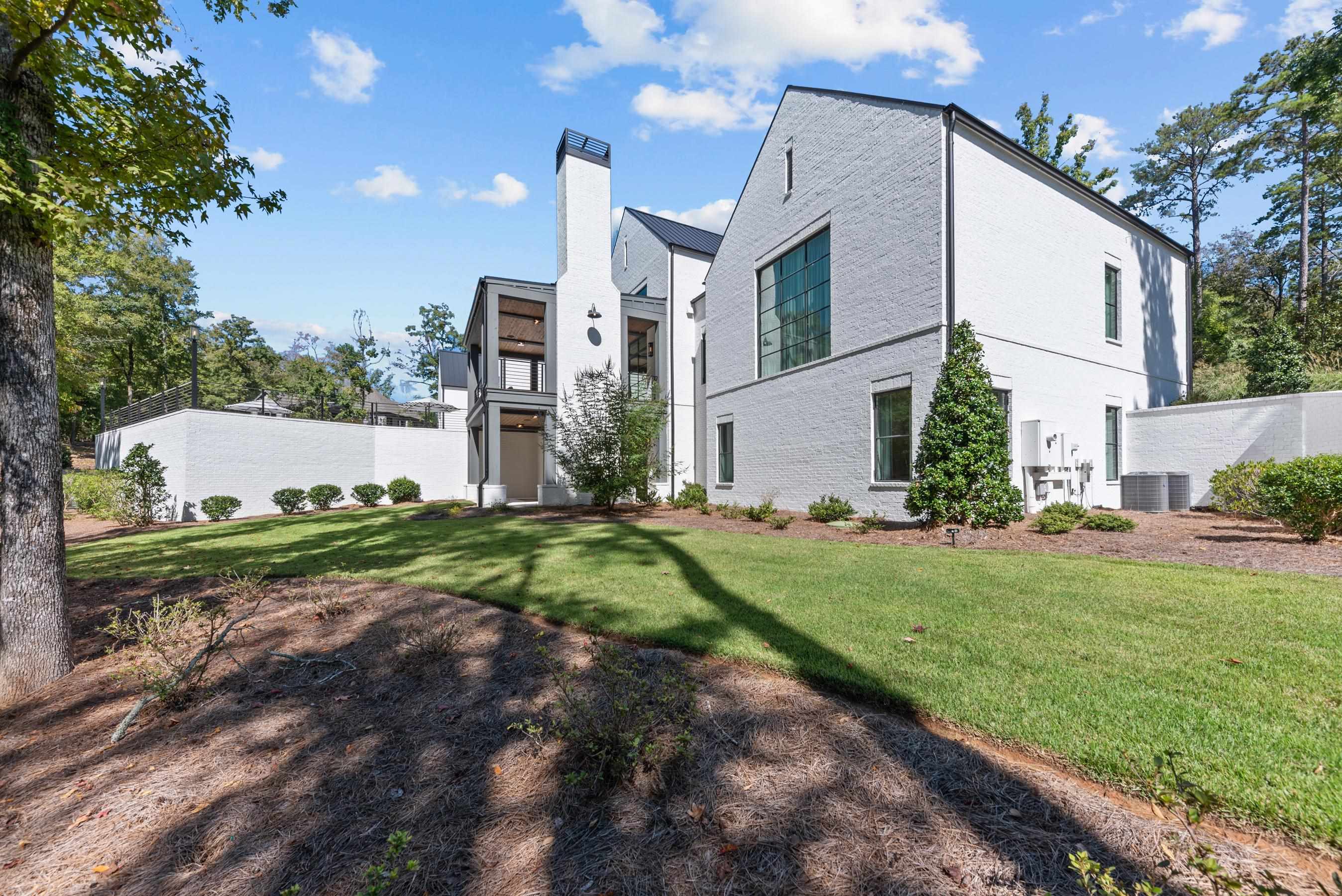 1021 NEARY RIDGE
