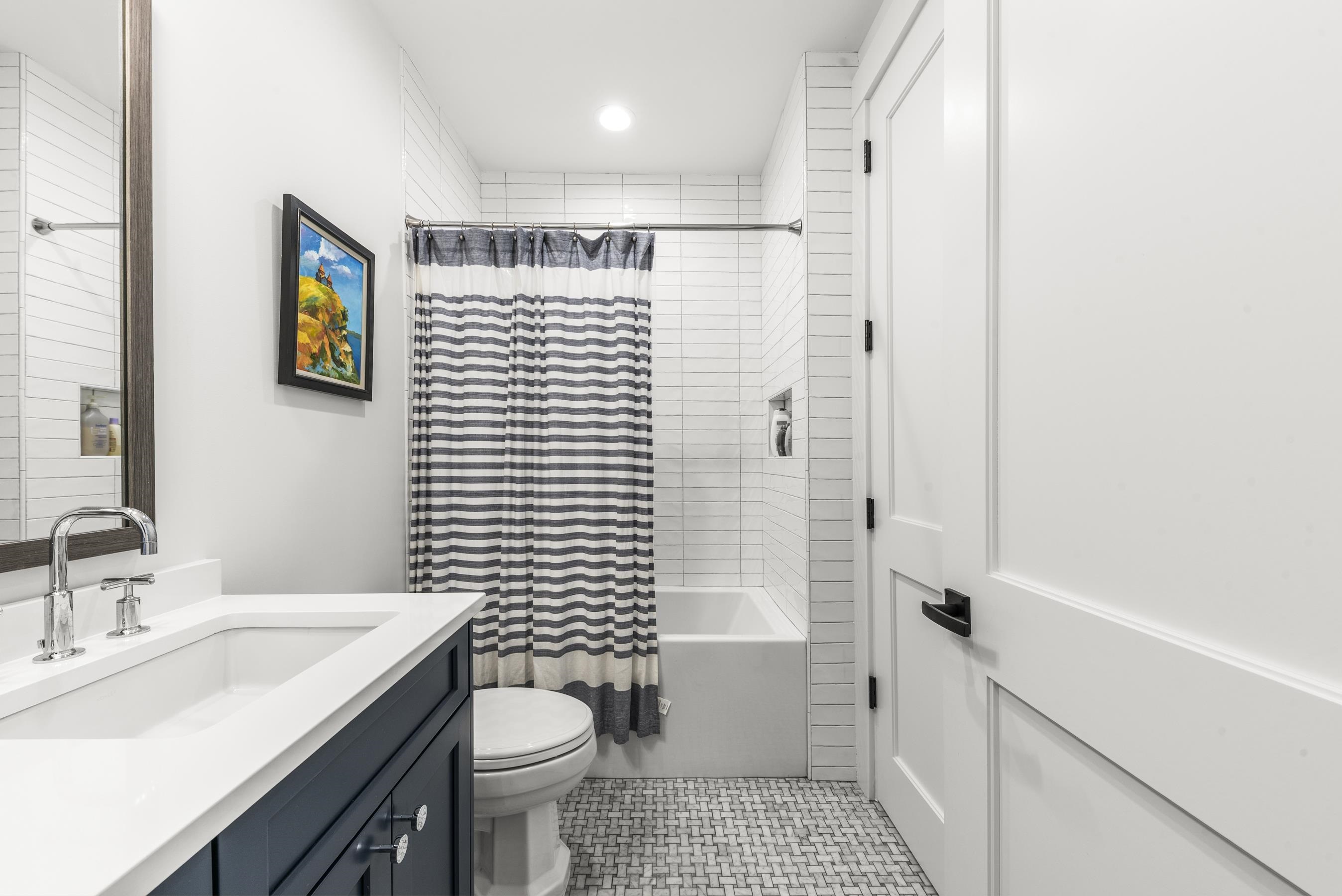 1021 NEARY RIDGE