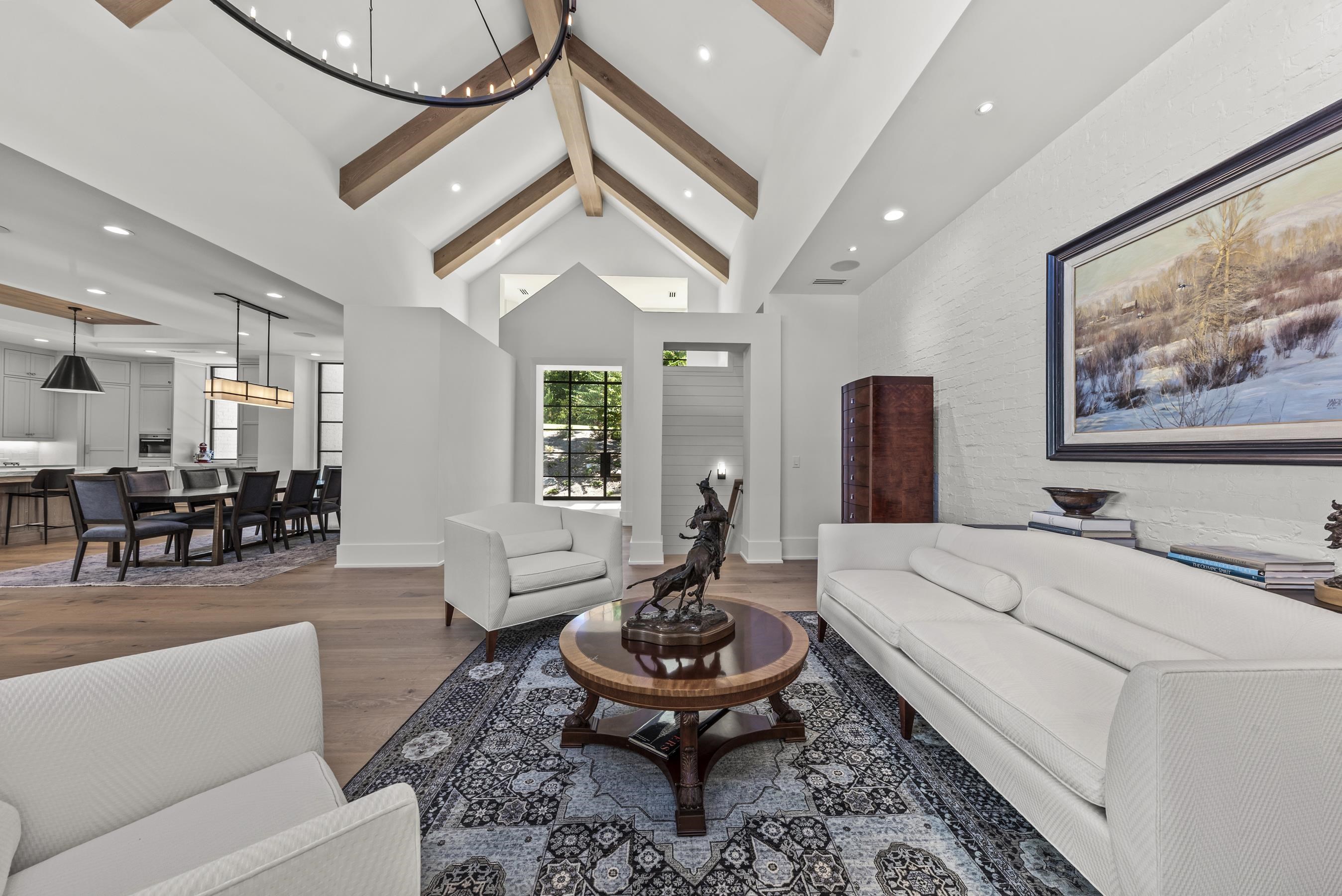 1021 NEARY RIDGE