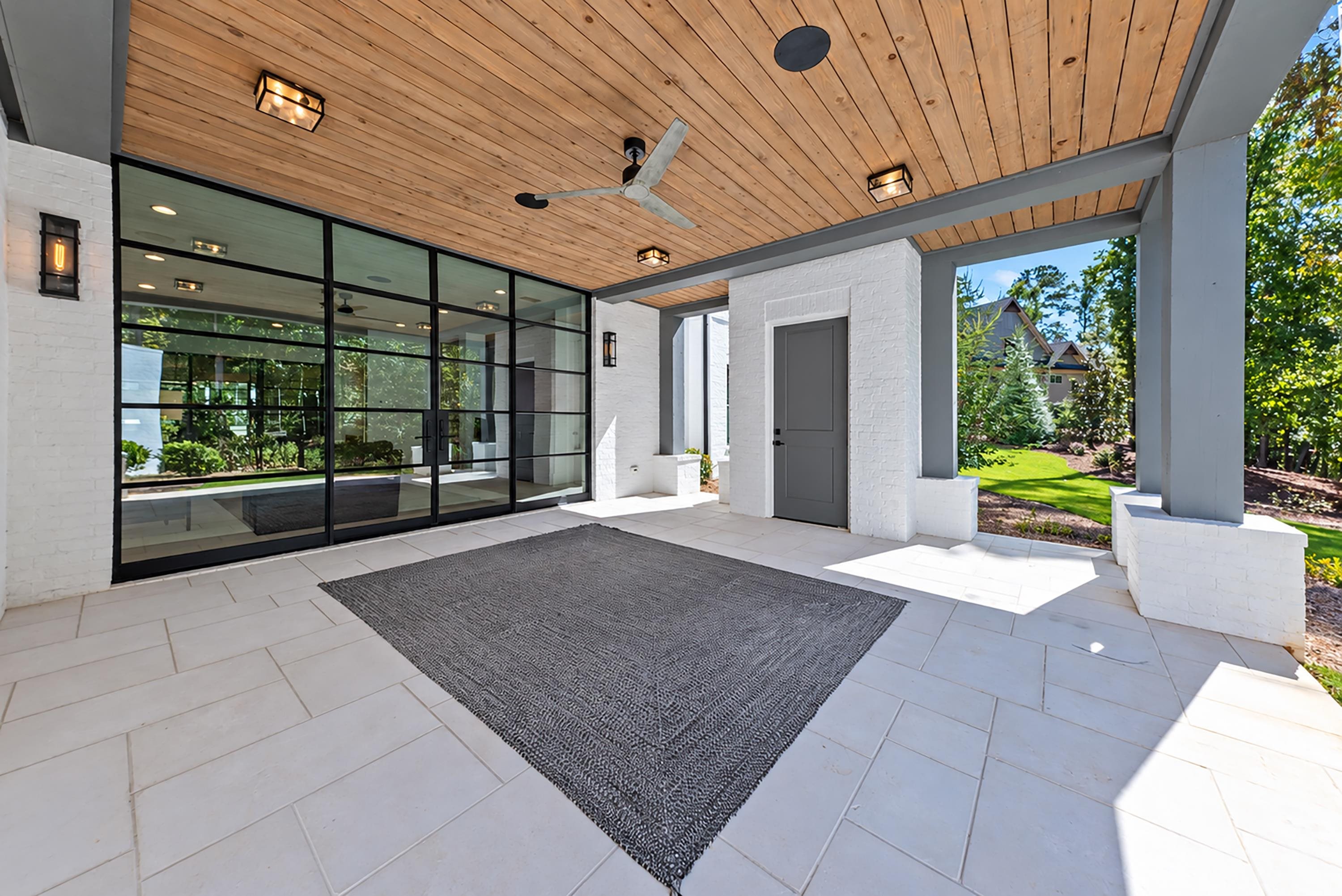 1021 NEARY RIDGE