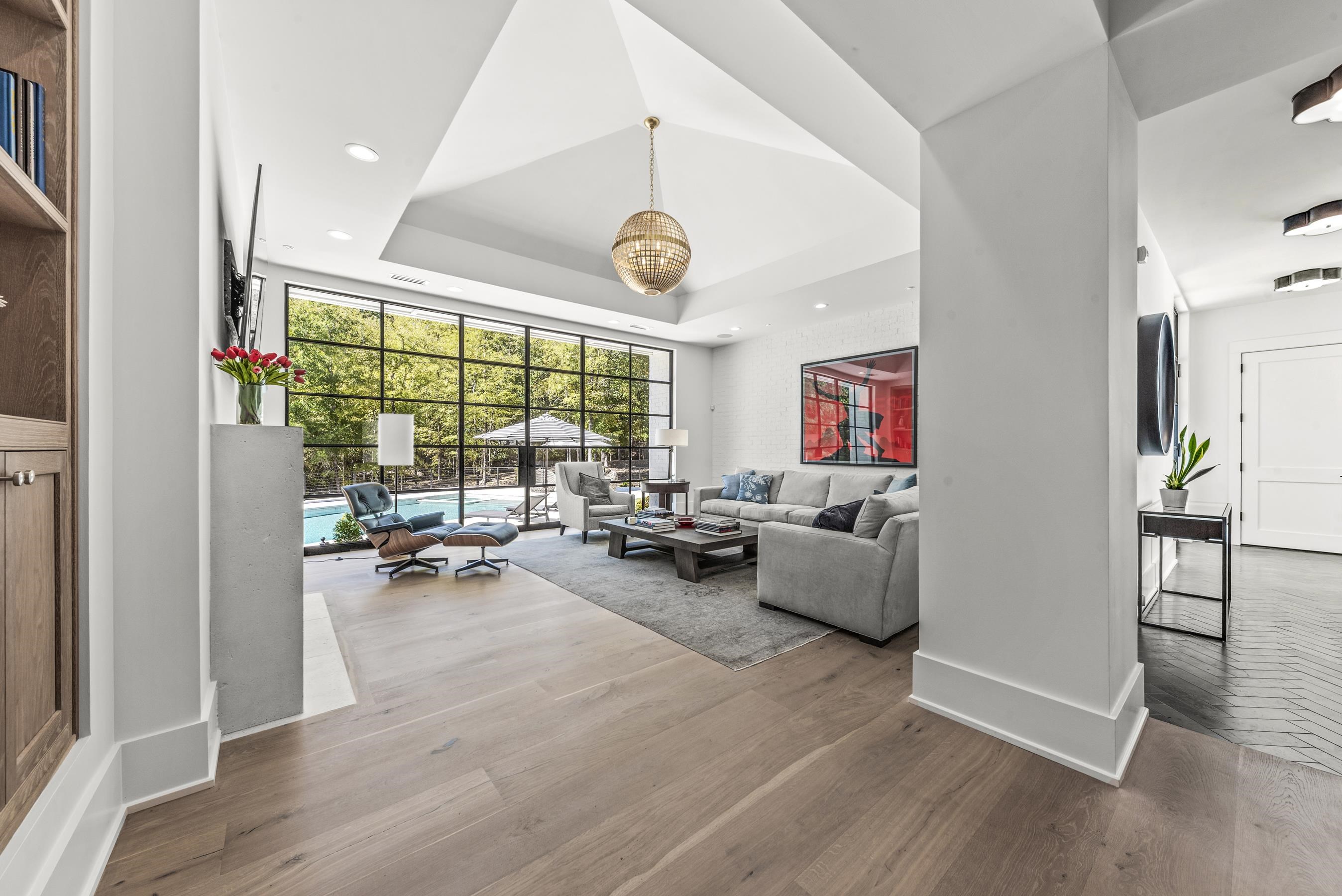 1021 NEARY RIDGE