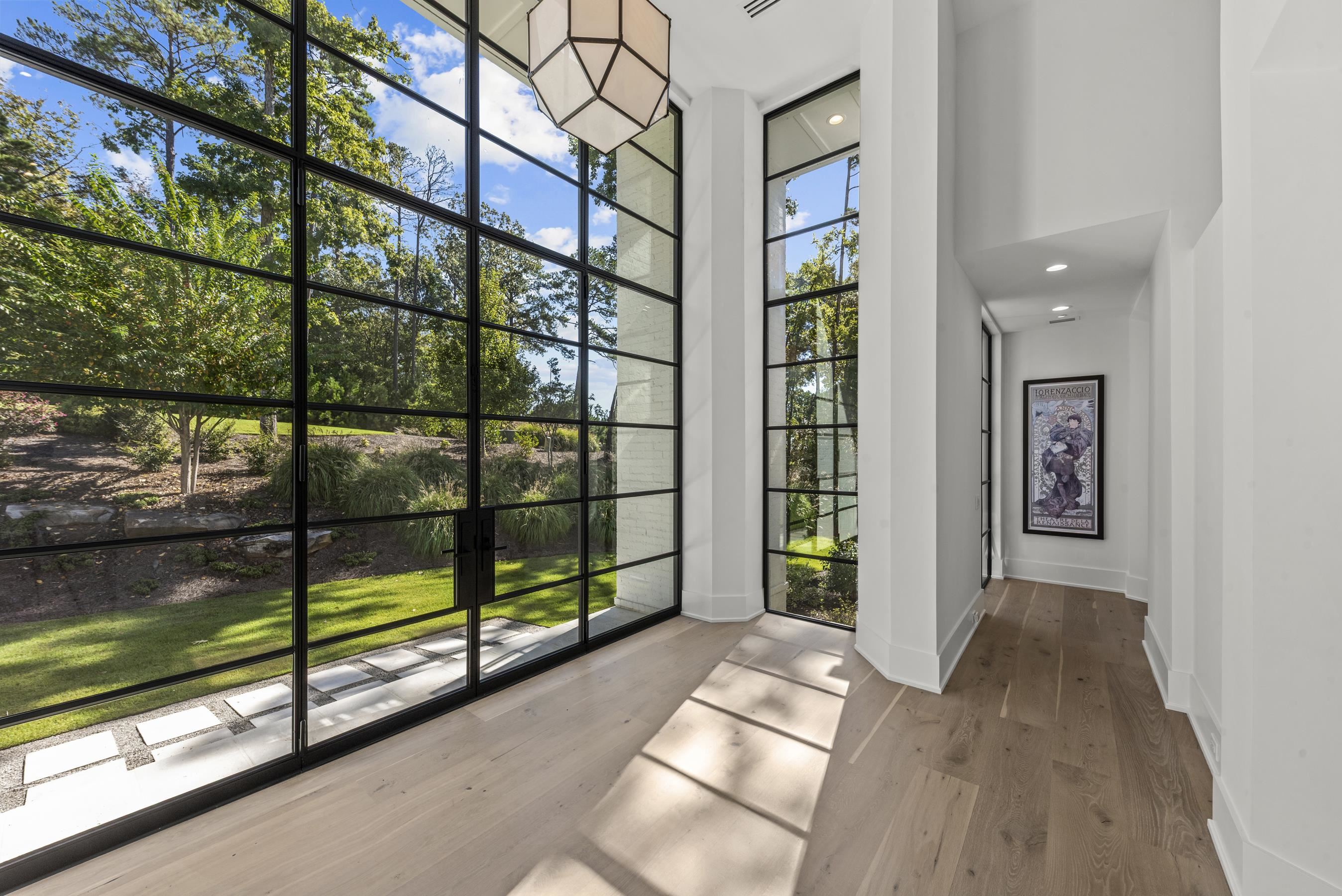 1021 NEARY RIDGE