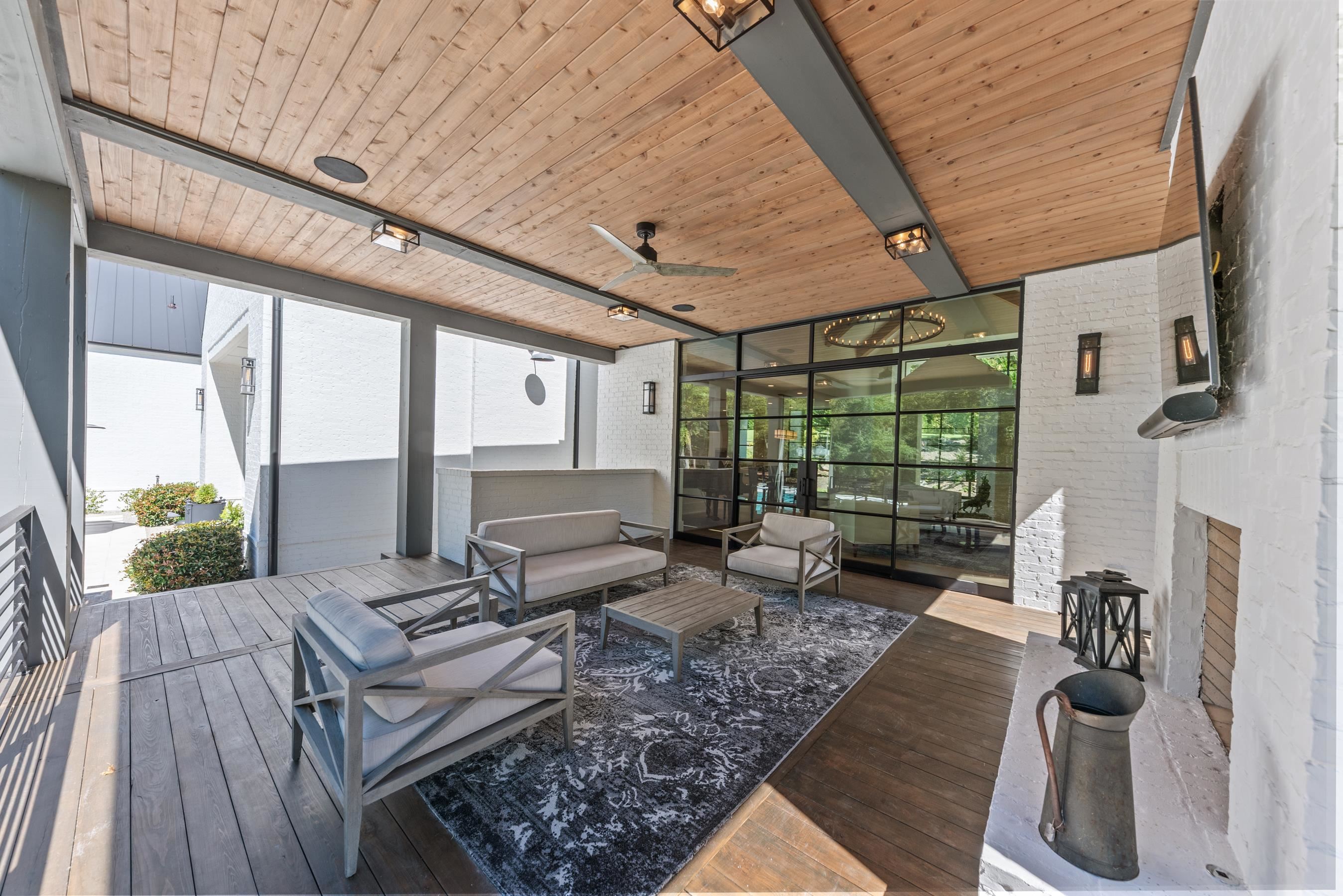 1021 NEARY RIDGE