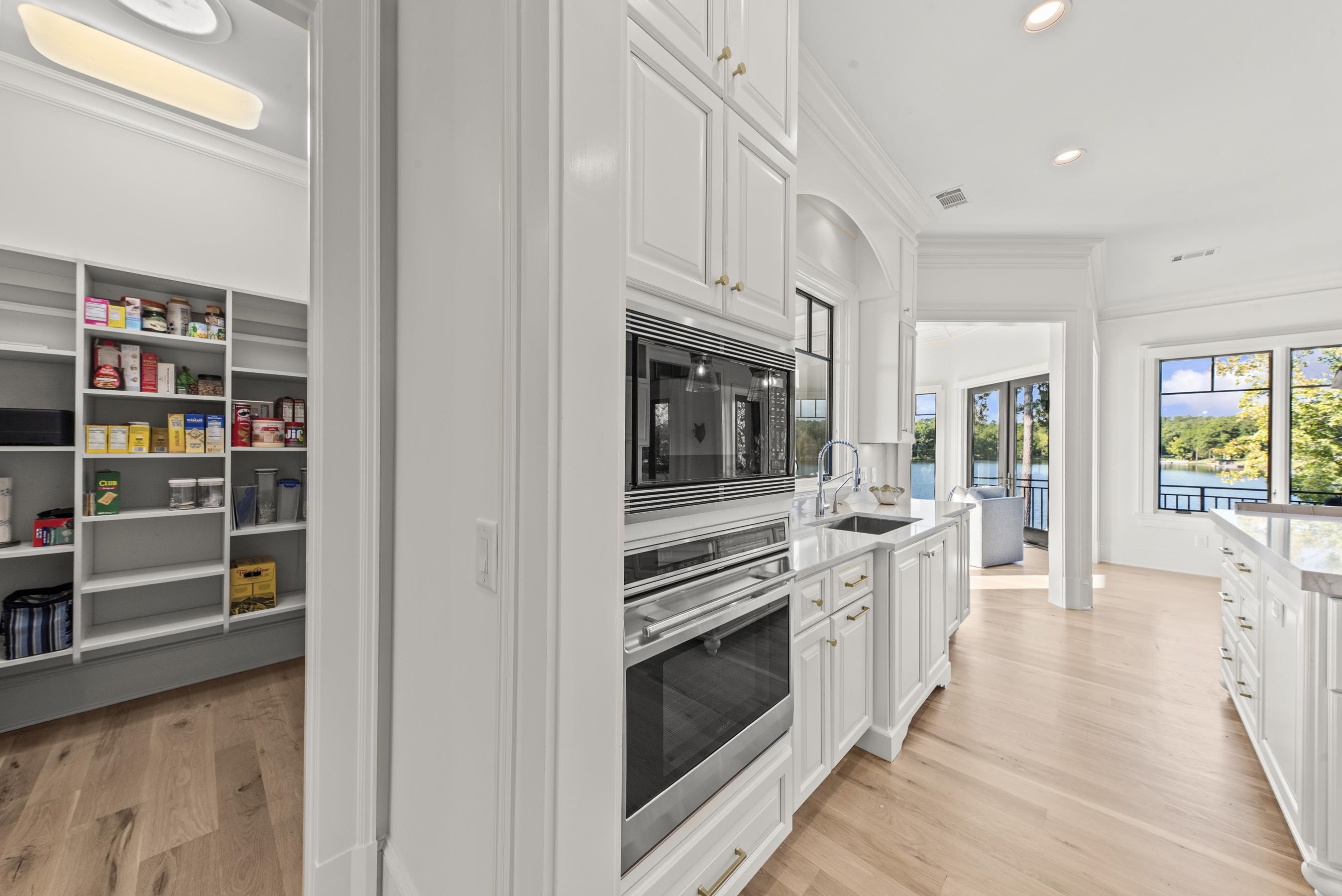 1370 ROSE CREEK
