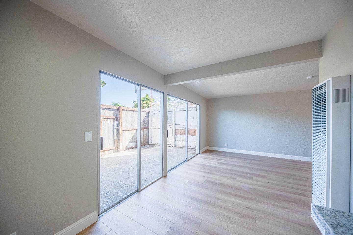918 Acosta Plaza 61
