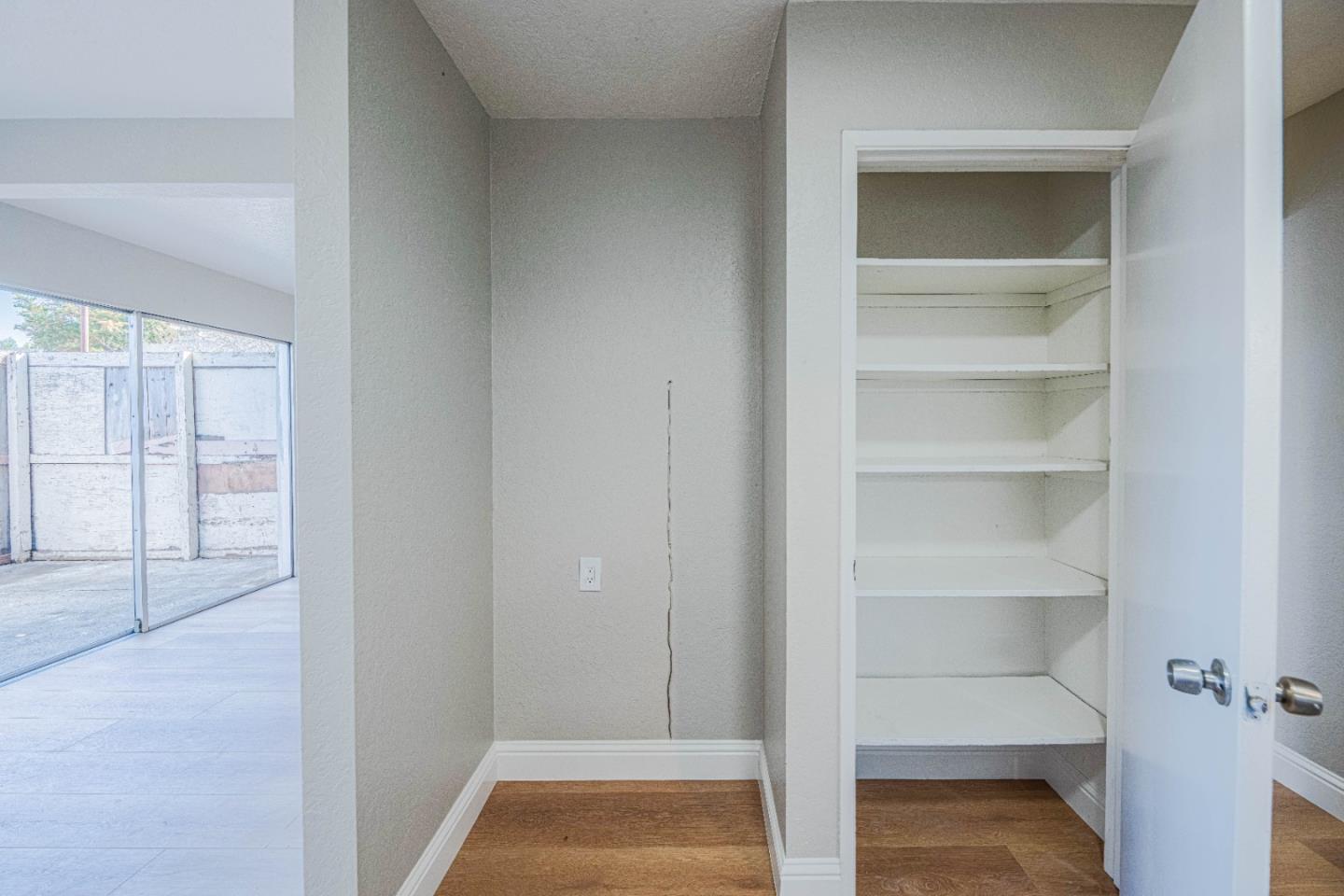 918 Acosta Plaza 61