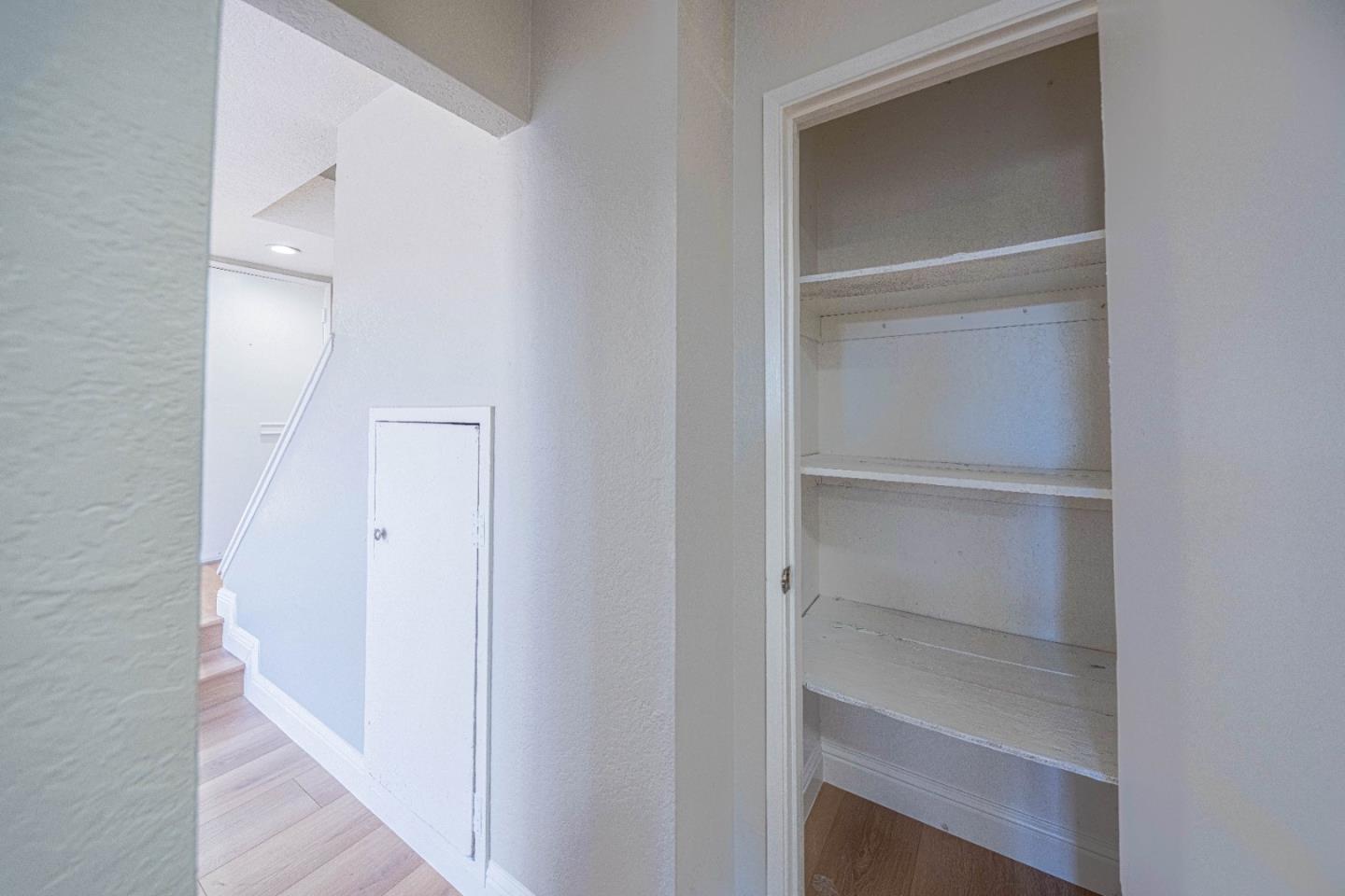 918 Acosta Plaza 61