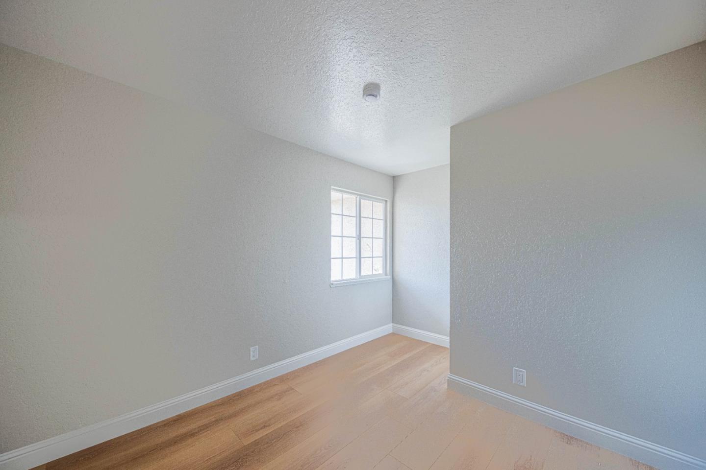 918 Acosta Plaza 61