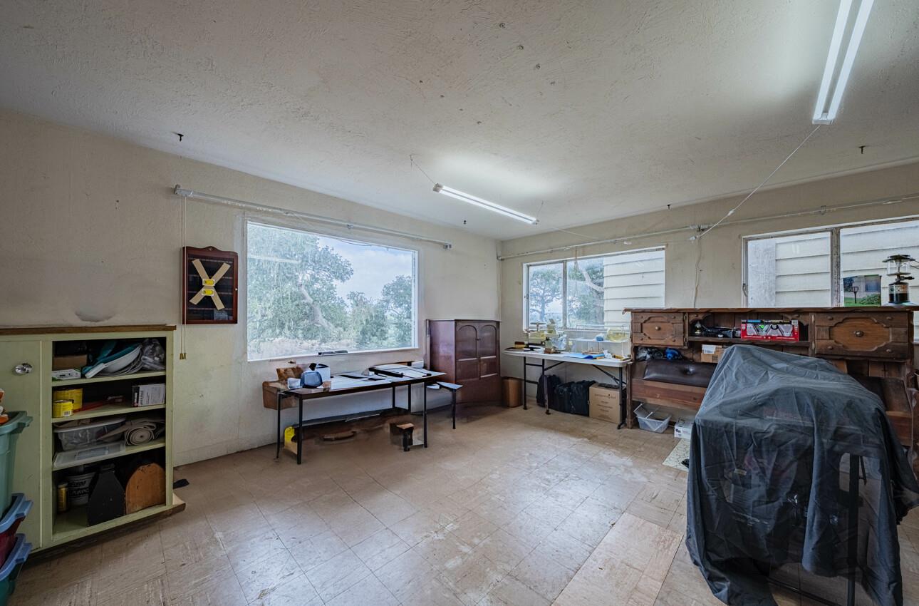 905 West Blanco Road