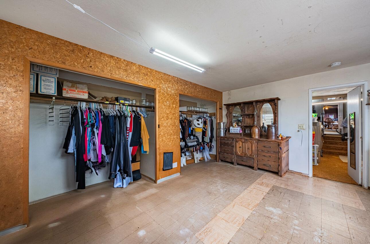 905 West Blanco Road