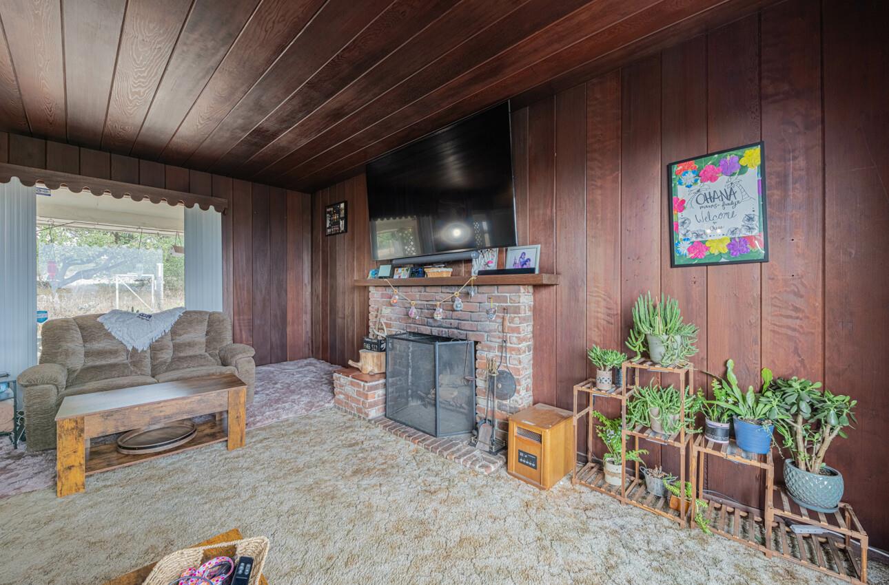 905 West Blanco Road