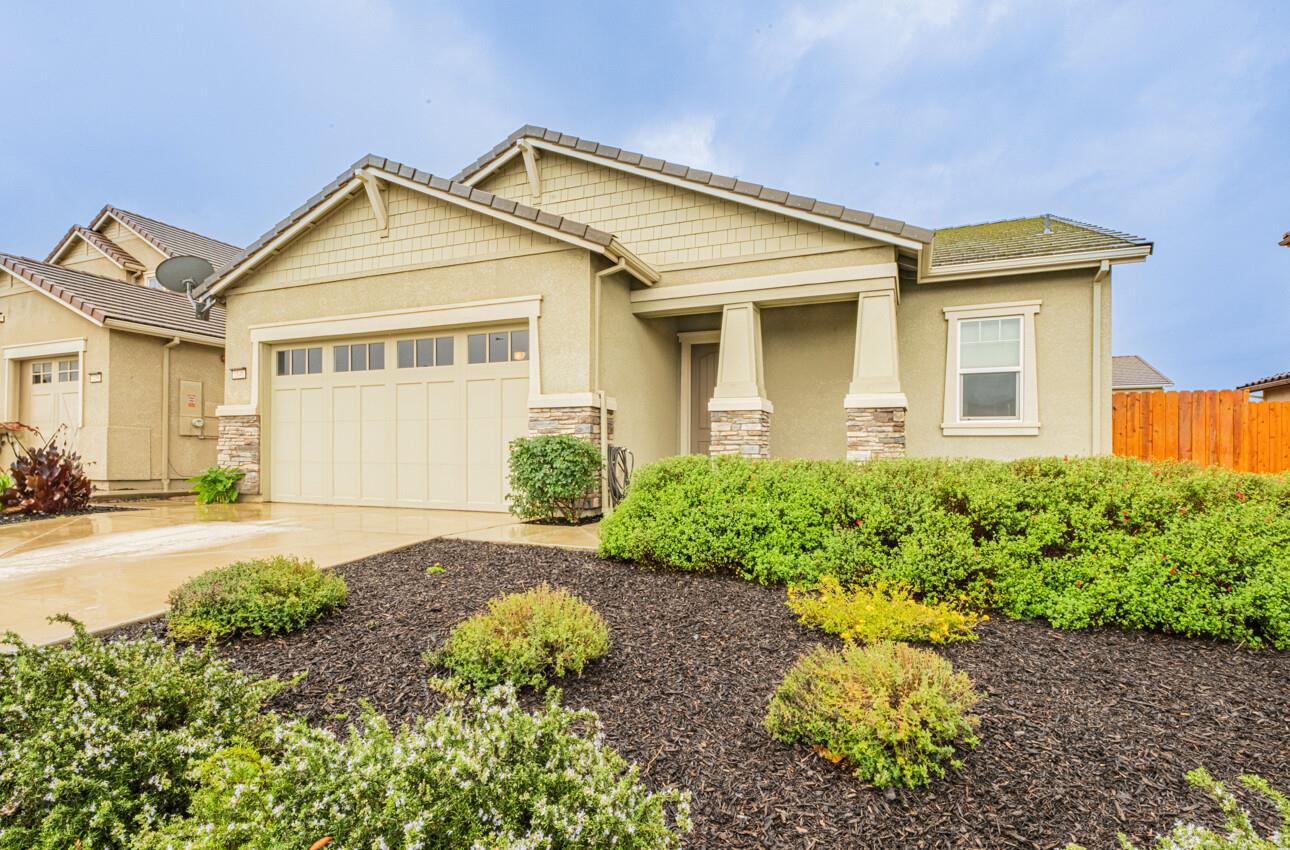 1148 La Colina Street