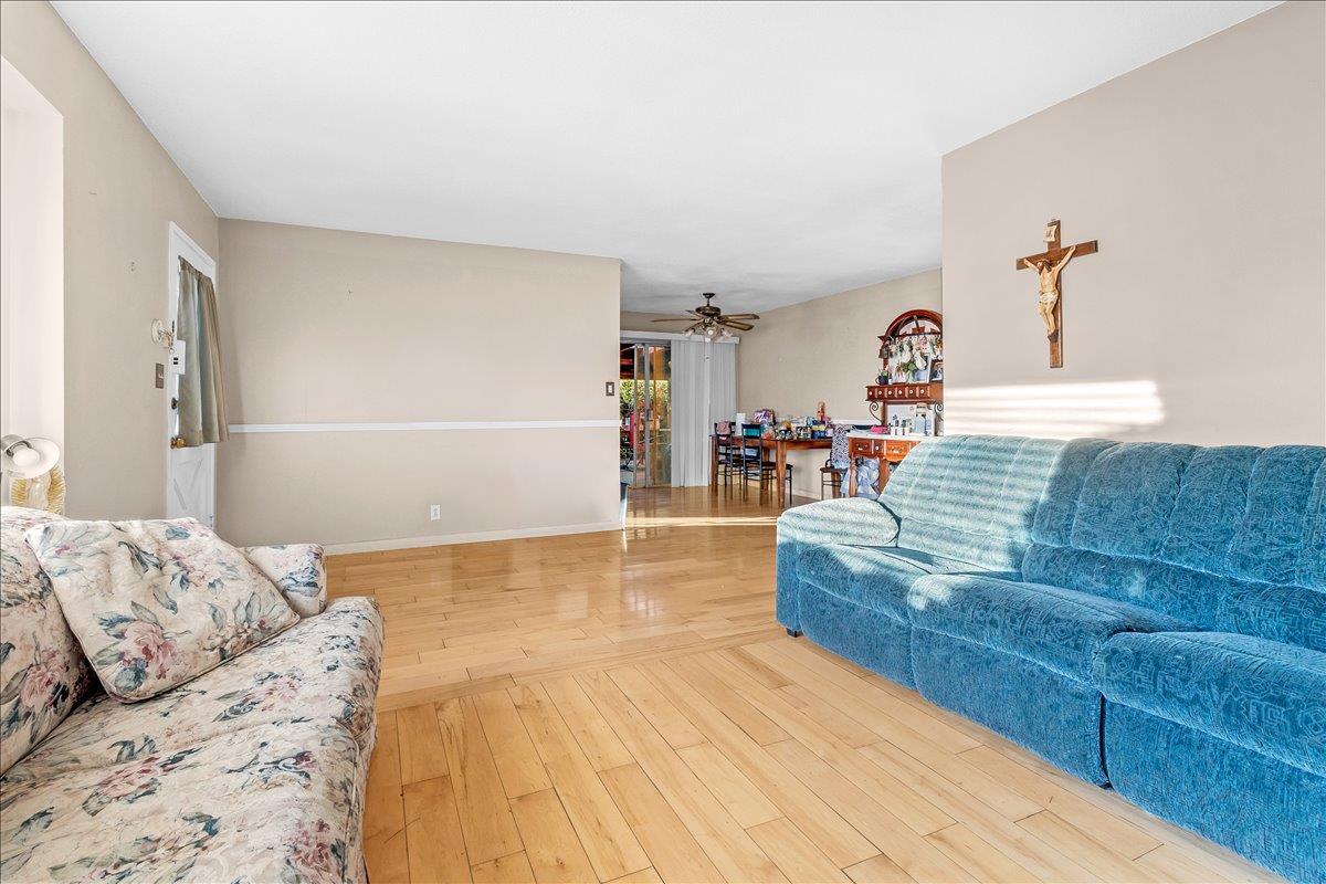 791 El Camino Paraiso