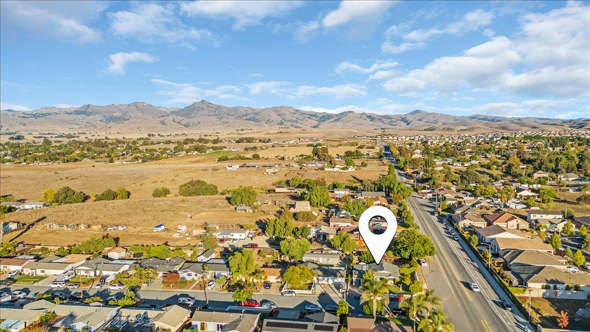 791 El Camino Paraiso