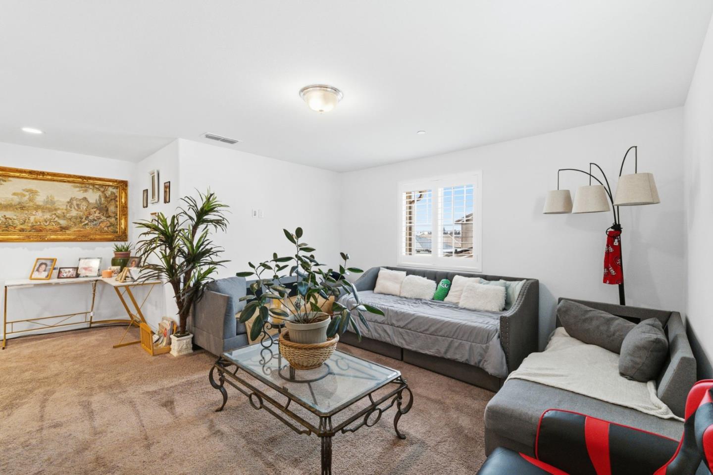 6349 West Acacia Avenue