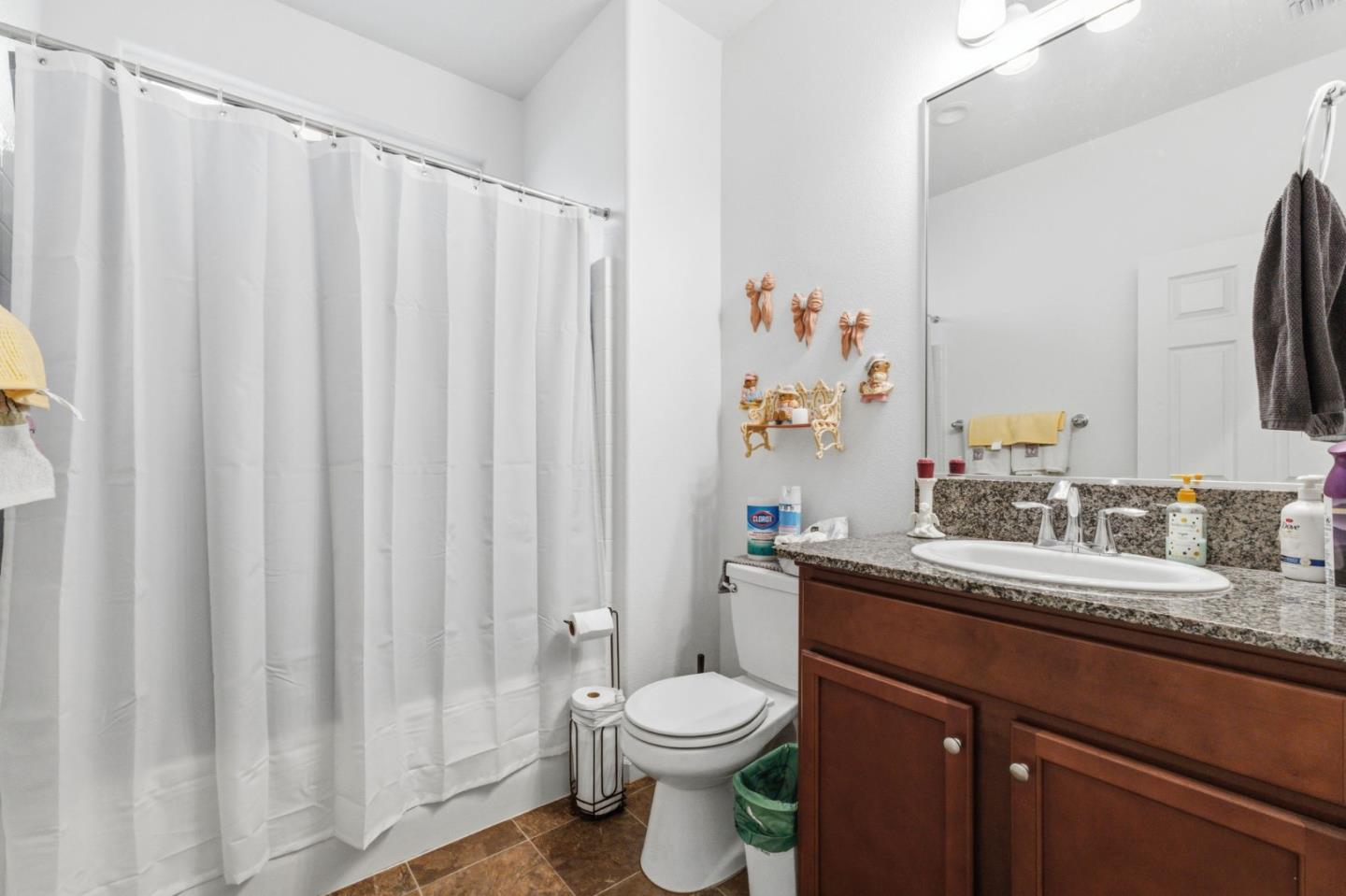 6349 West Acacia Avenue