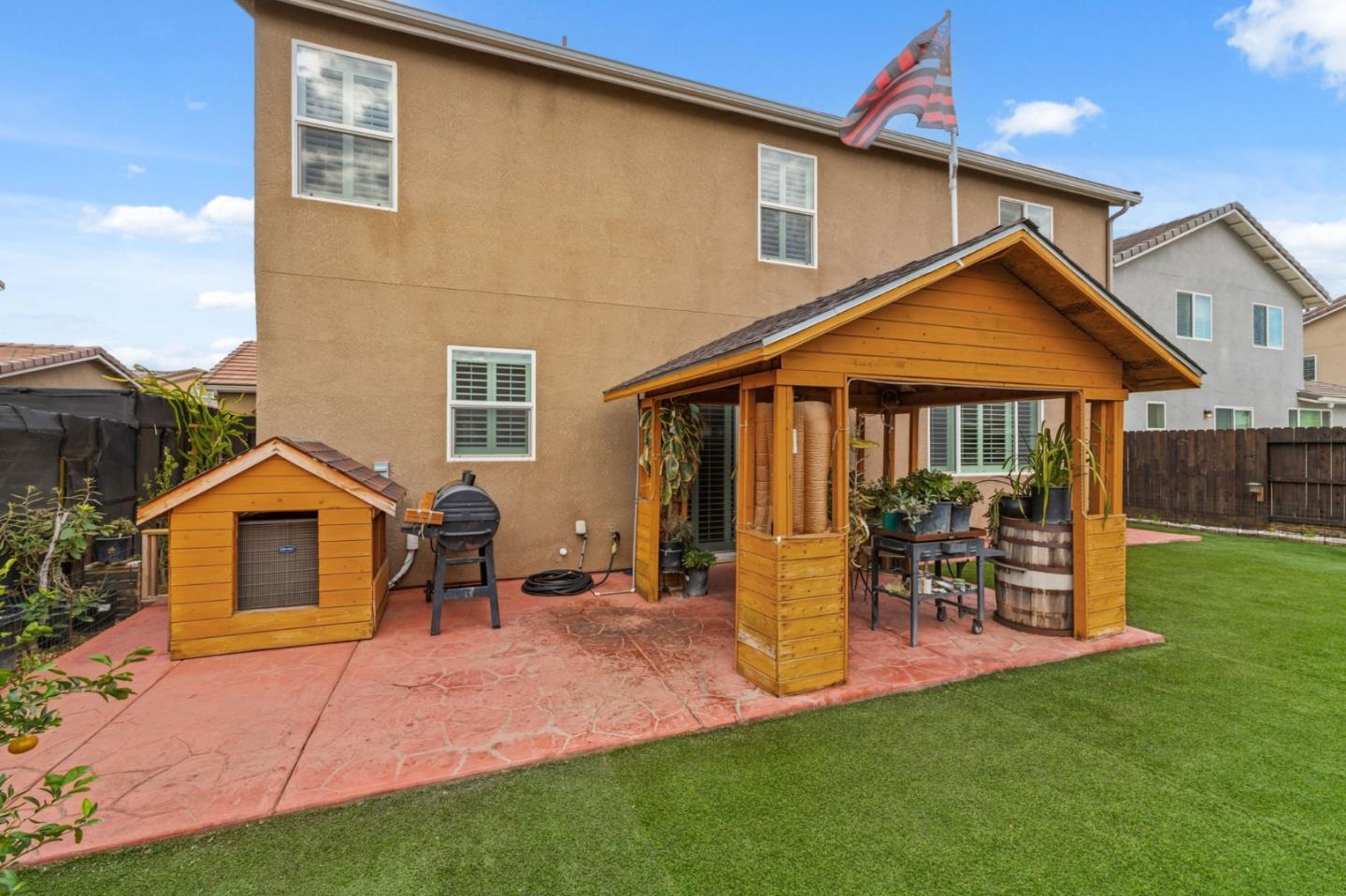 6349 West Acacia Avenue