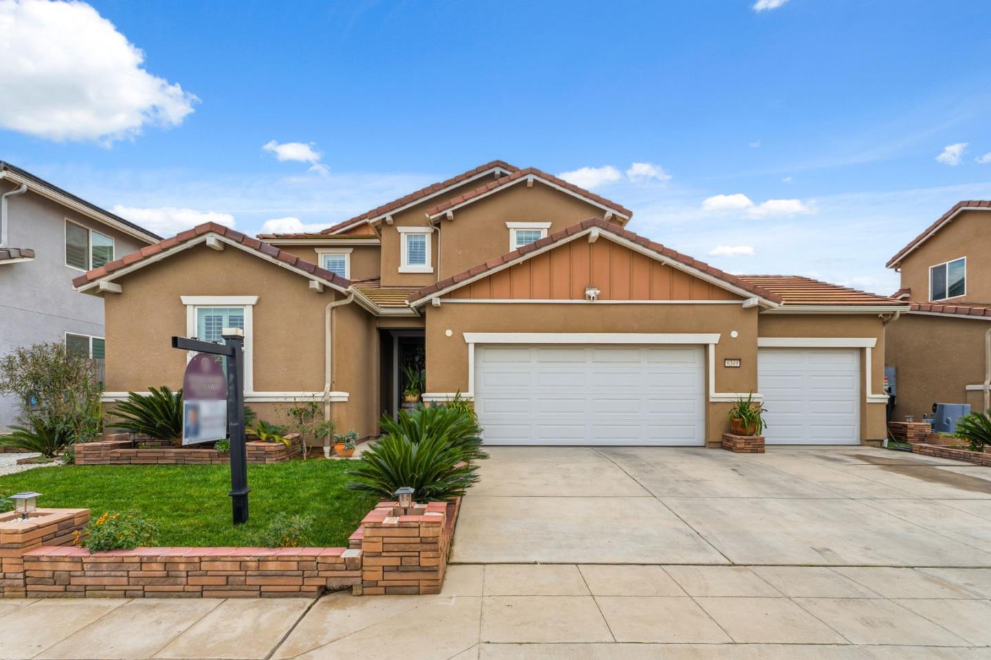 6349 West Acacia Avenue