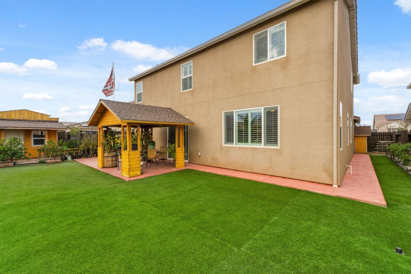 6349 West Acacia Avenue