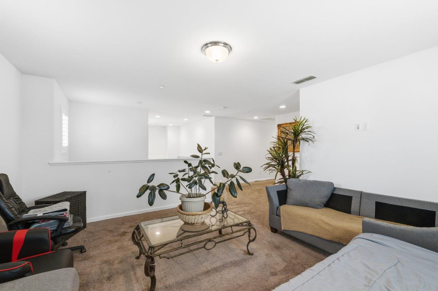 6349 West Acacia Avenue