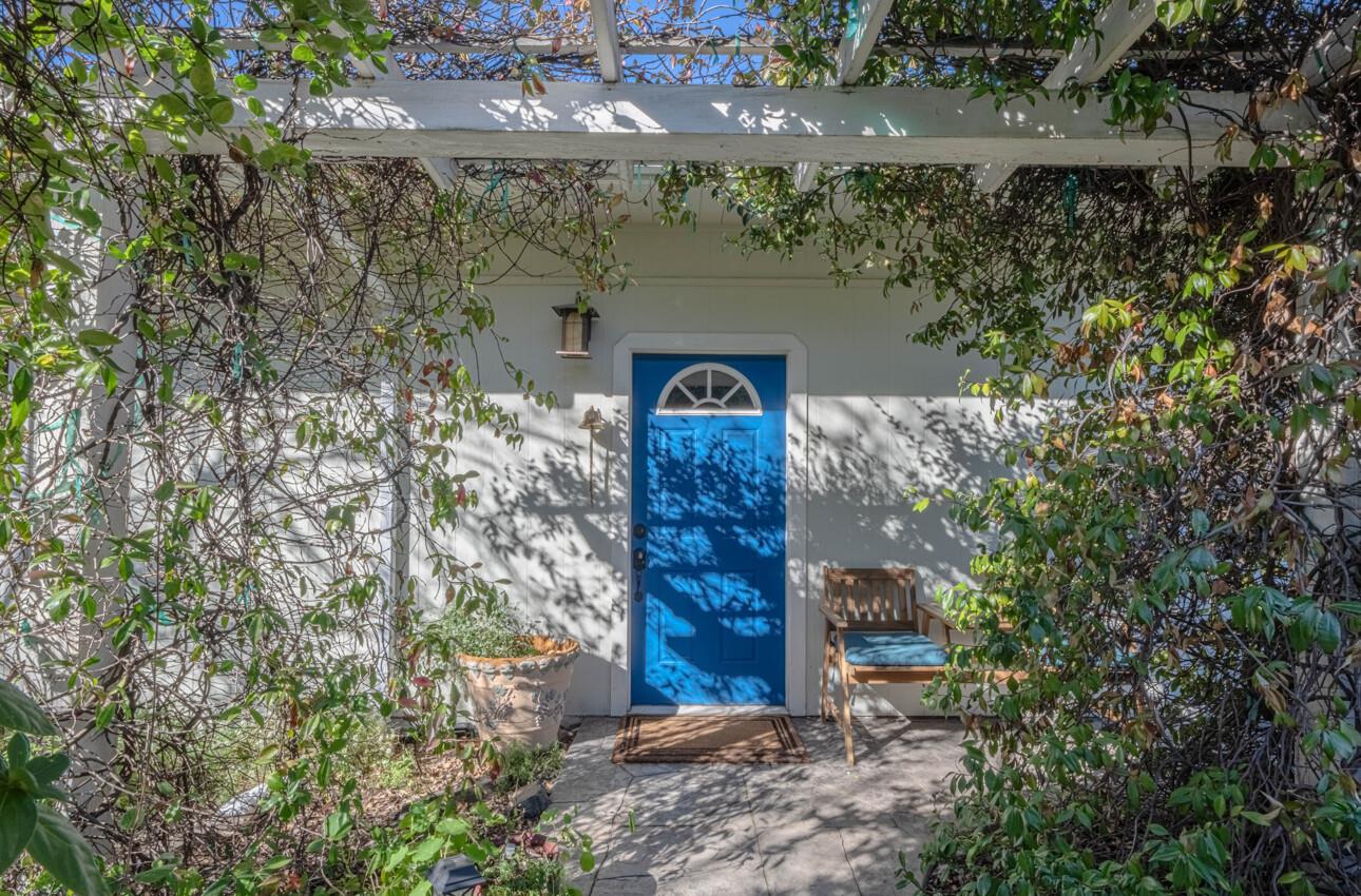 820 Comstock Road