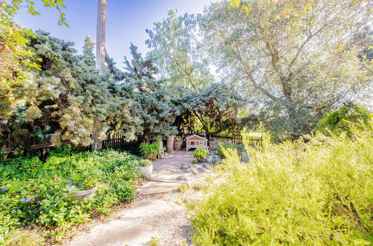 820 Comstock Road