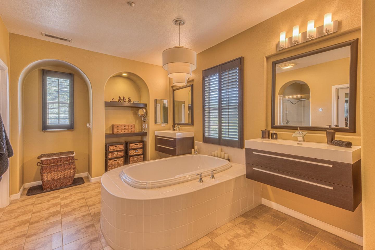 7271 Eagle Ridge Drive