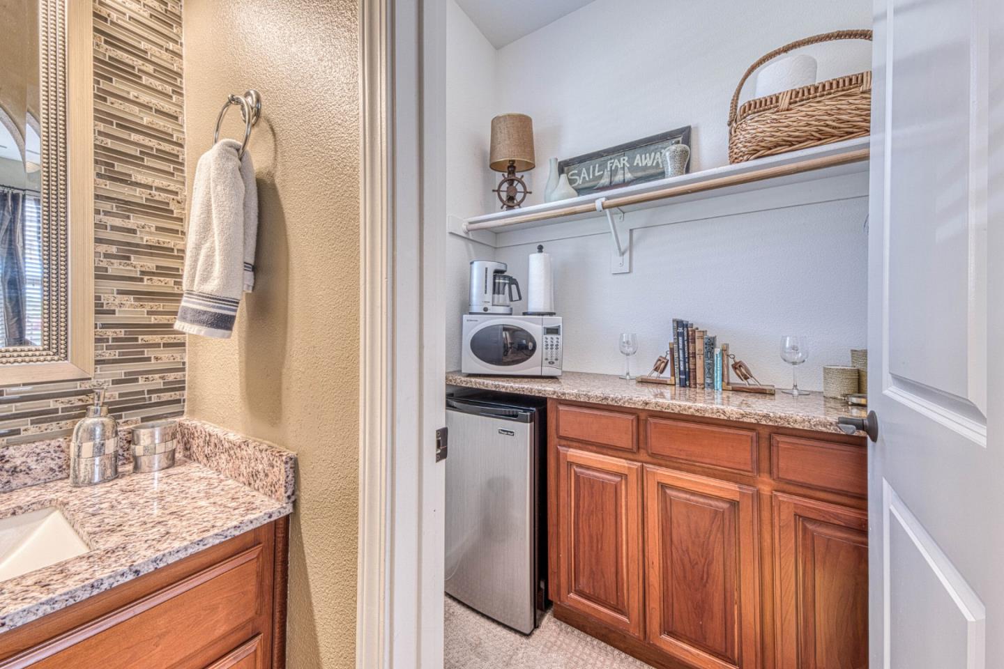 7271 Eagle Ridge Drive