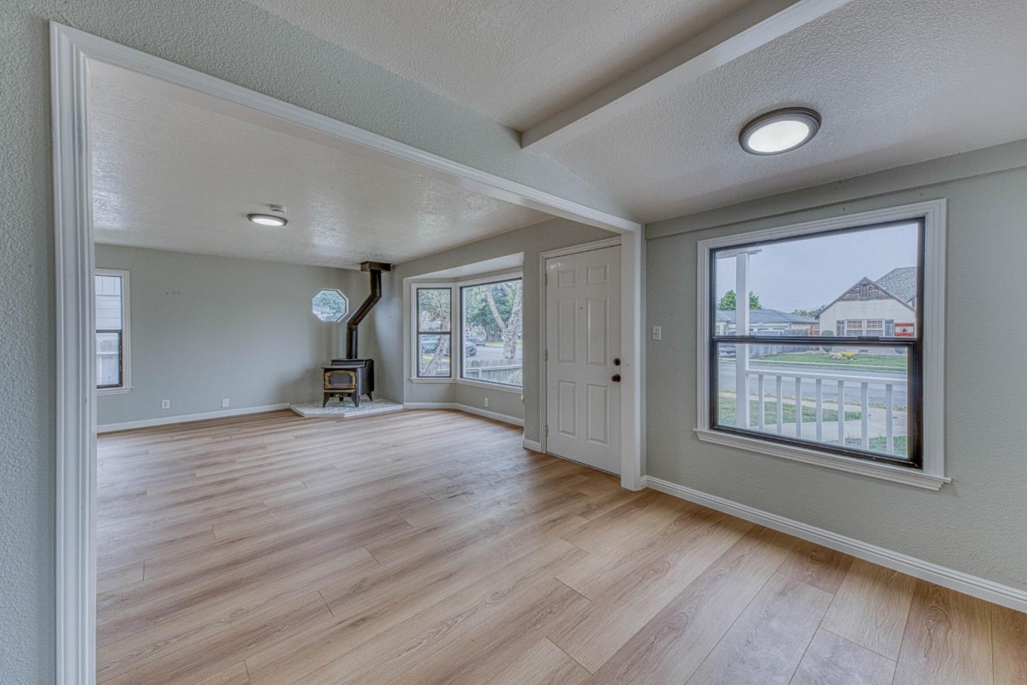 216 Toyon Avenue