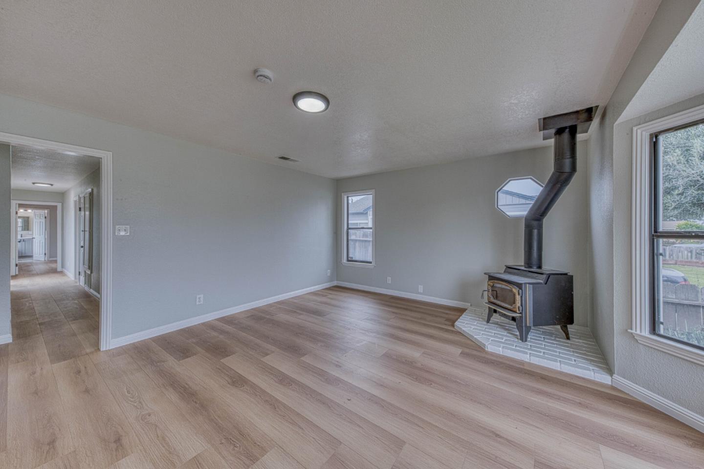 216 Toyon Avenue
