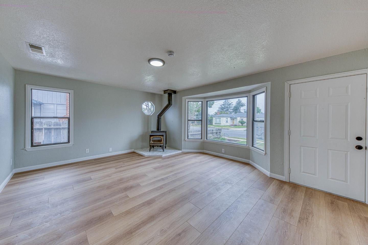 216 Toyon Avenue