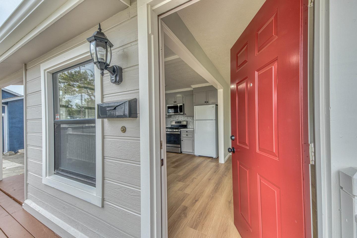 216 Toyon Avenue