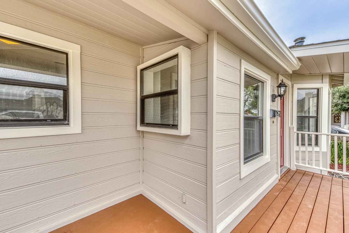 216 Toyon Avenue