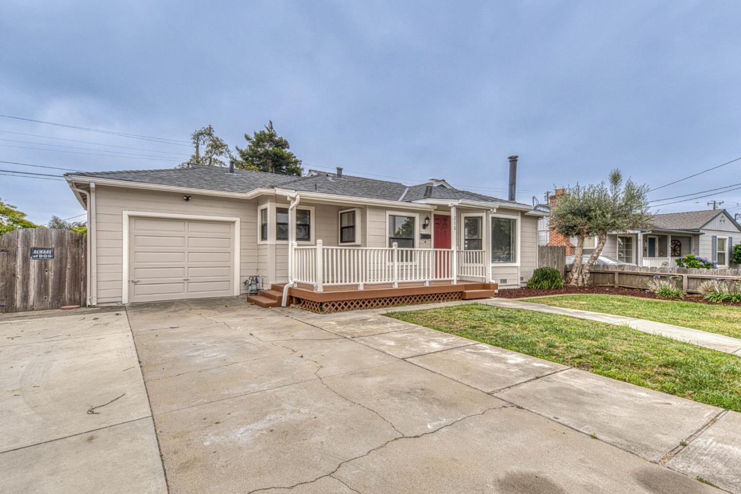 216 Toyon Avenue