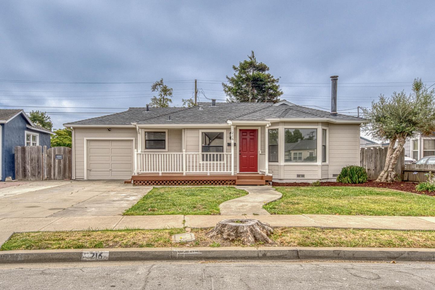 216 Toyon Avenue