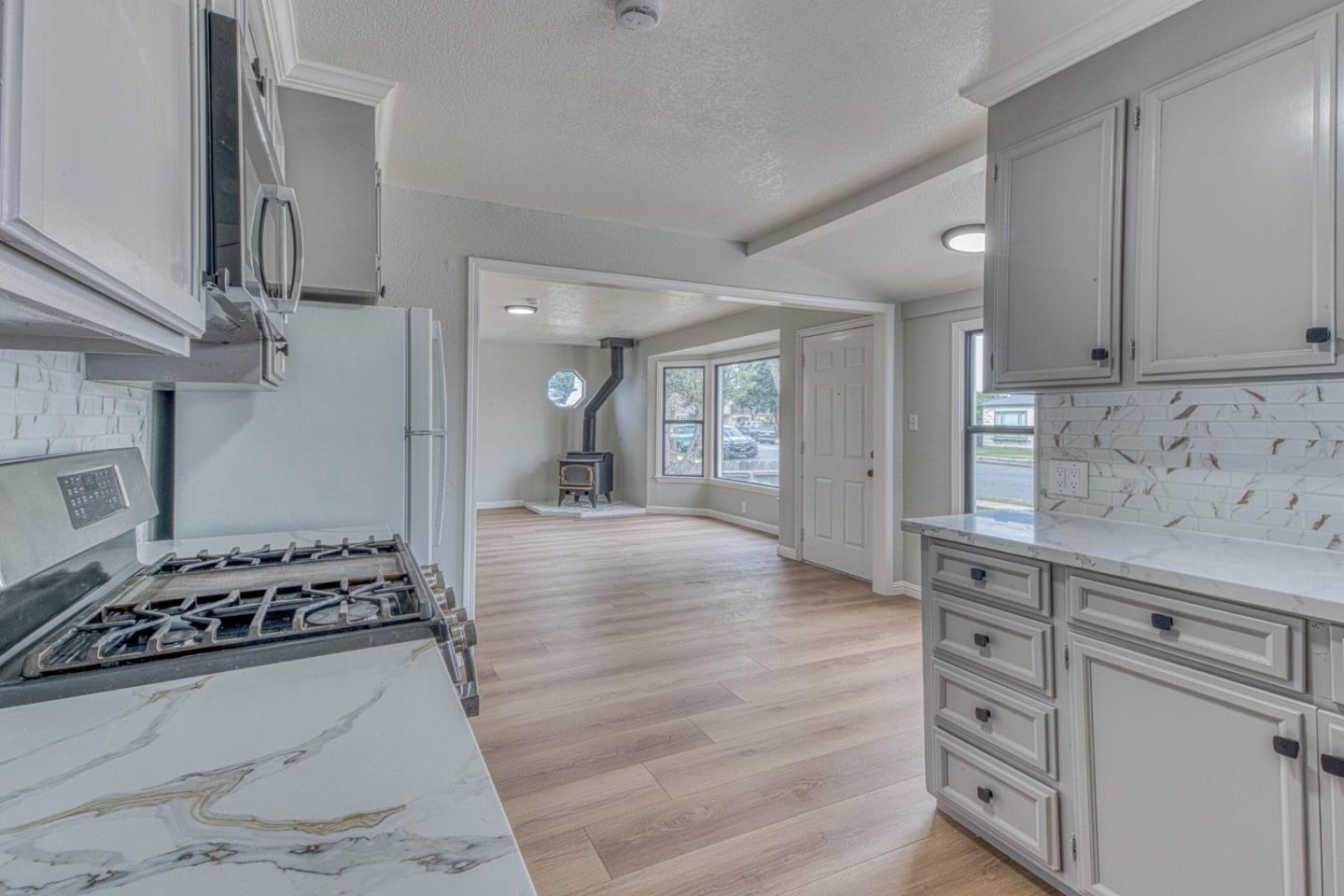 216 Toyon Avenue