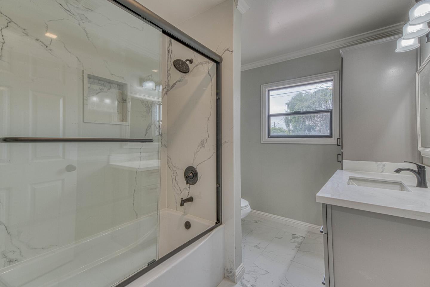216 Toyon Avenue