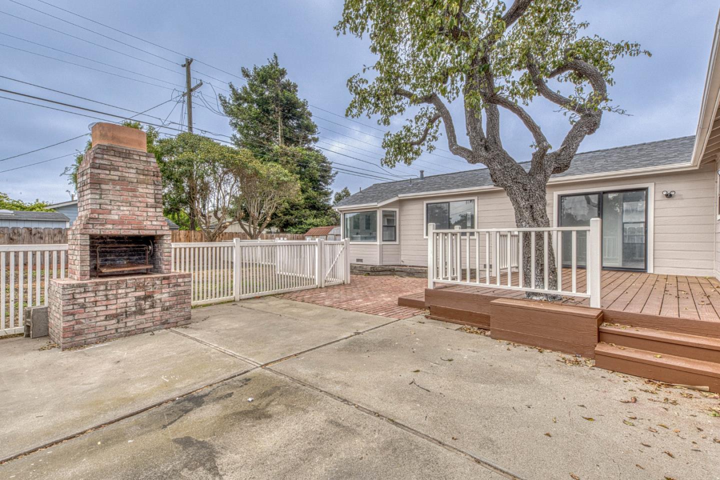 216 Toyon Avenue