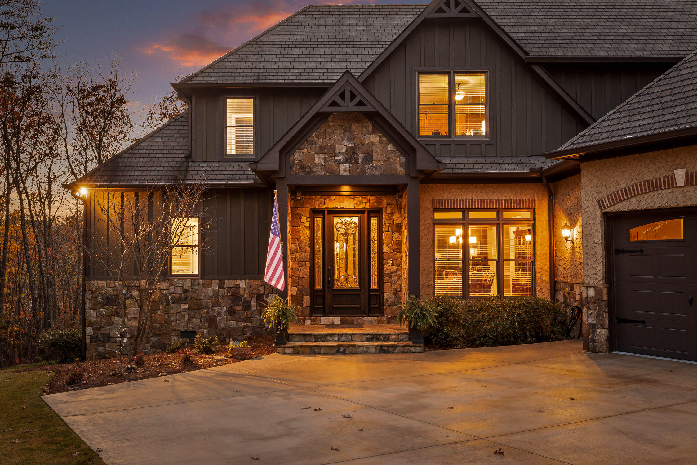 190 Canyon Ridge Road