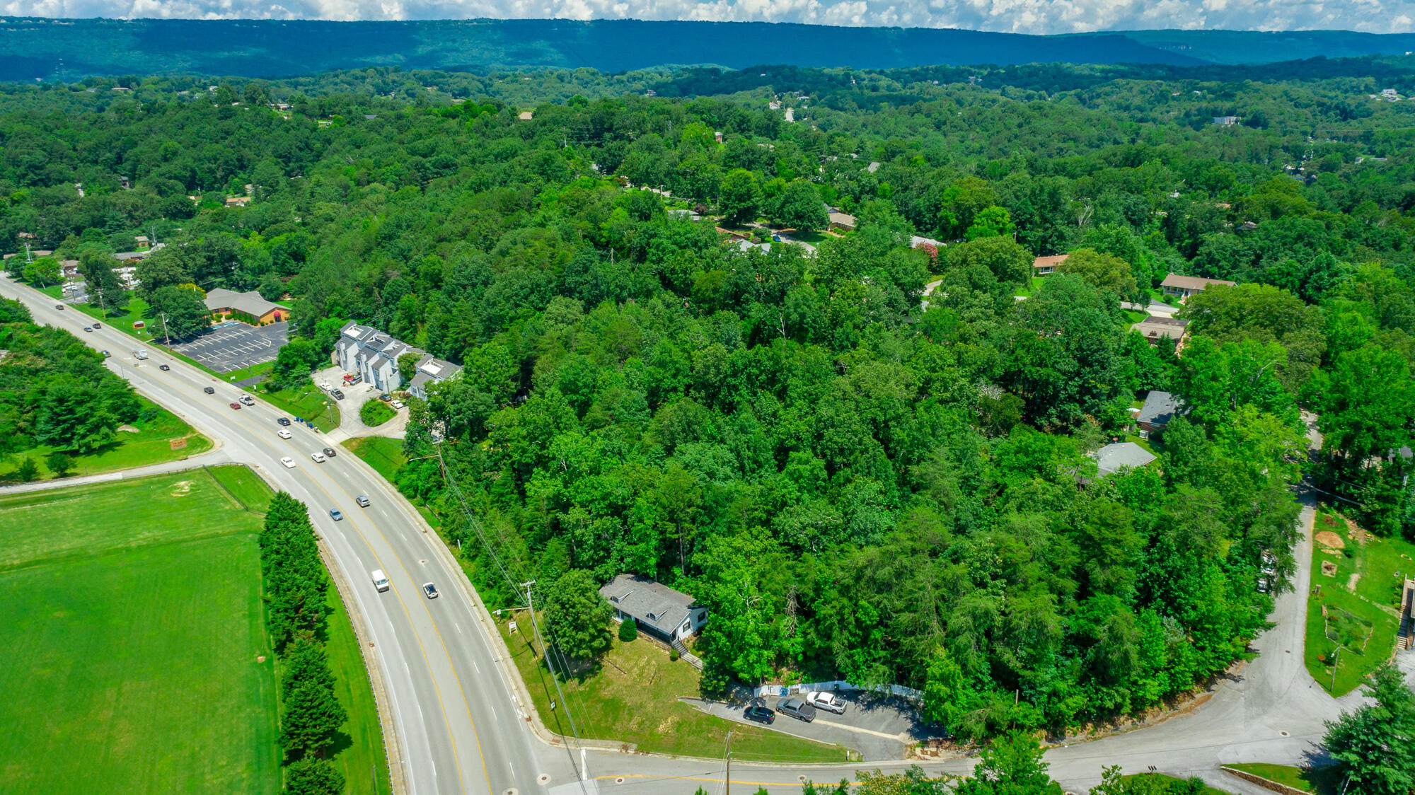 1360 Highland Road