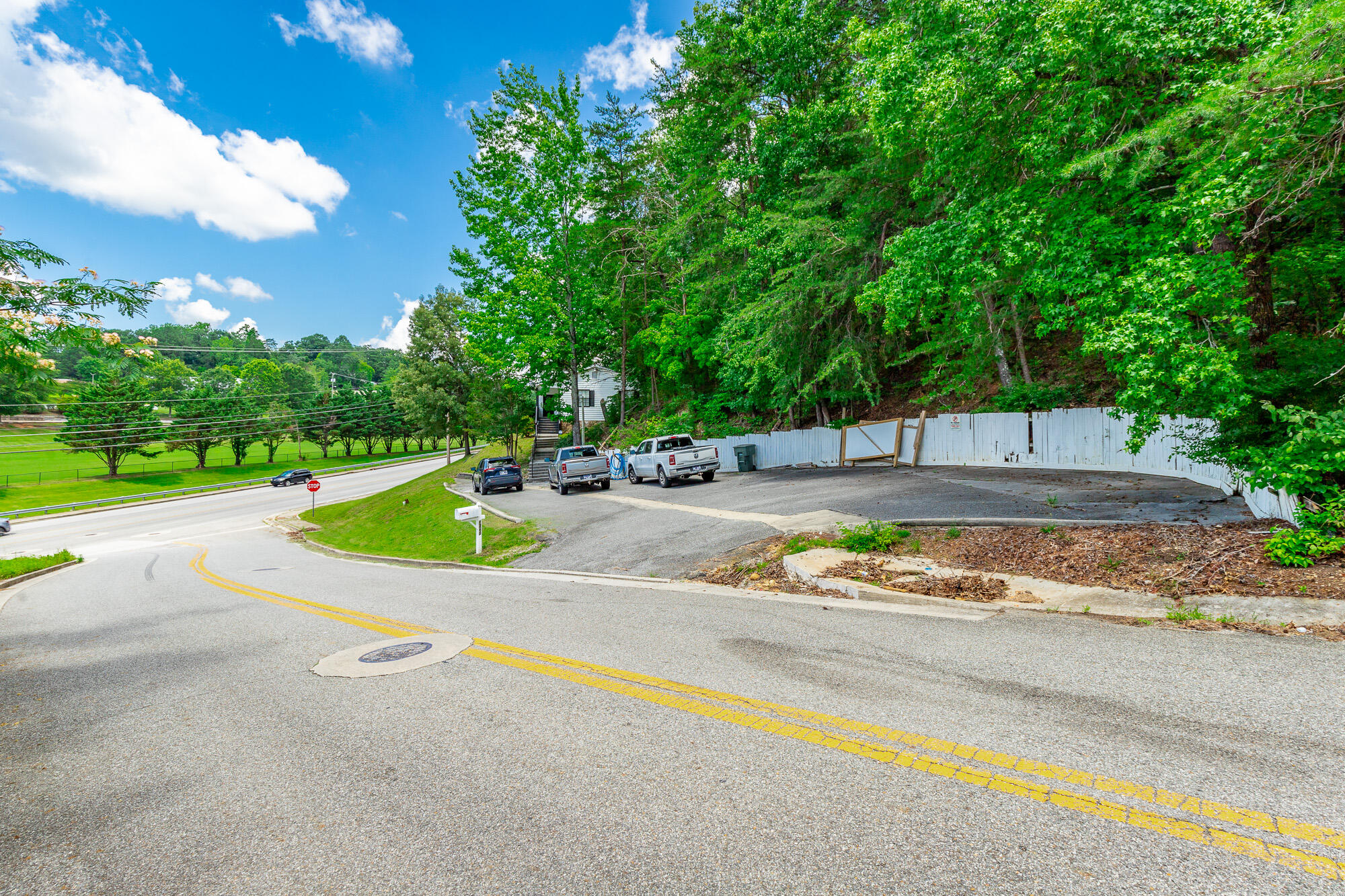 1360 Highland Road