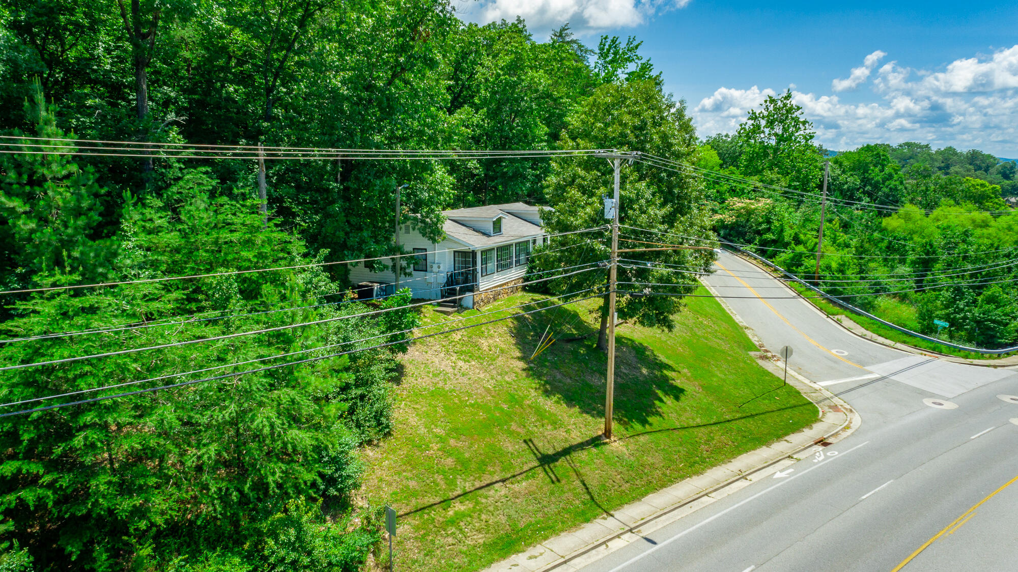 1360 Highland Road
