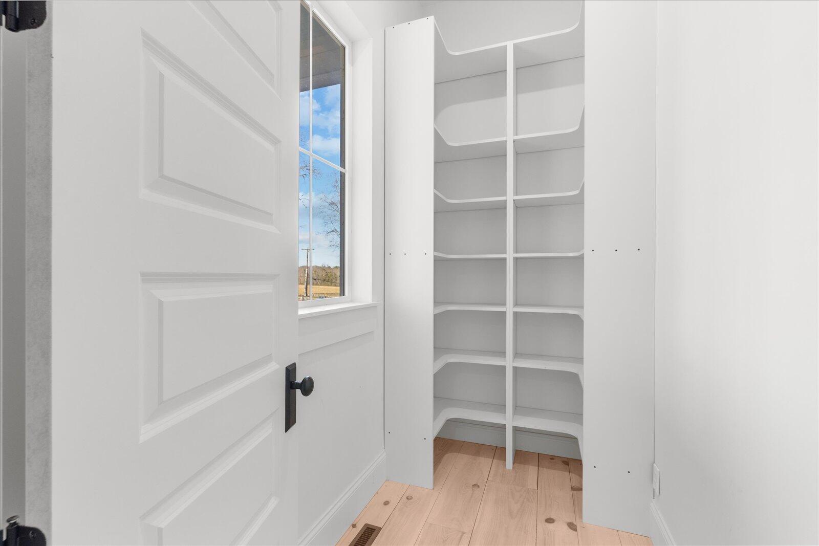 13318 Birchwood Pike