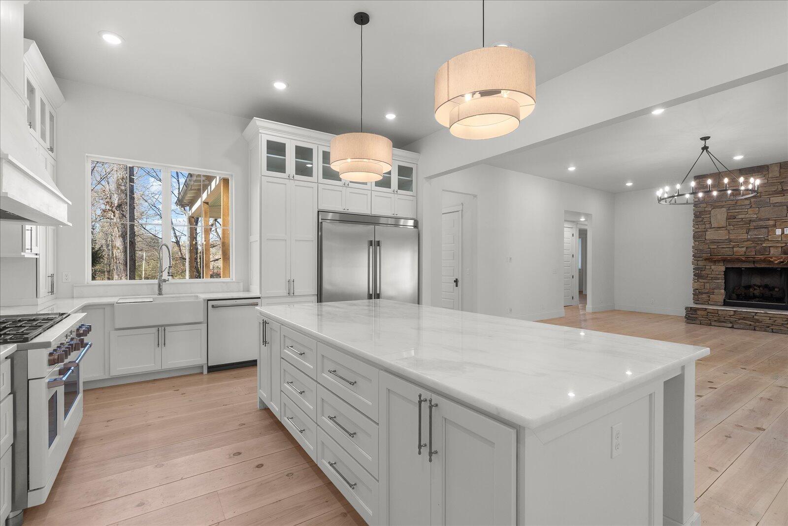 13318 Birchwood Pike