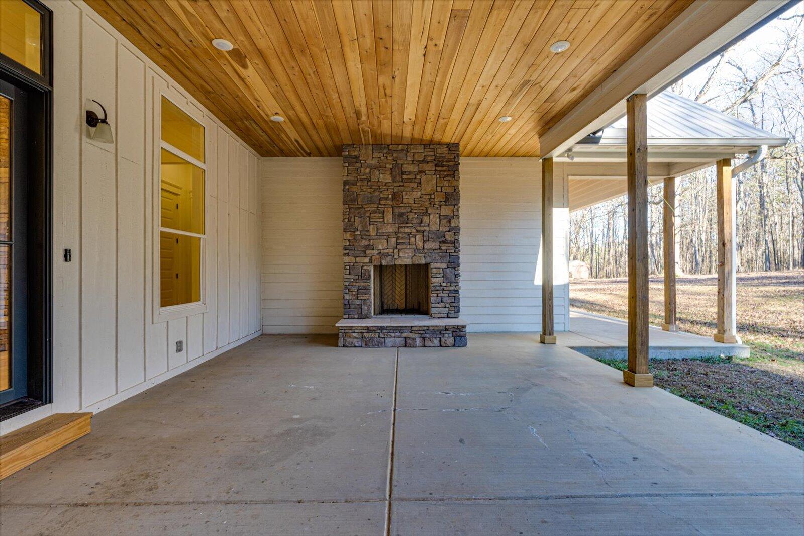 13318 Birchwood Pike