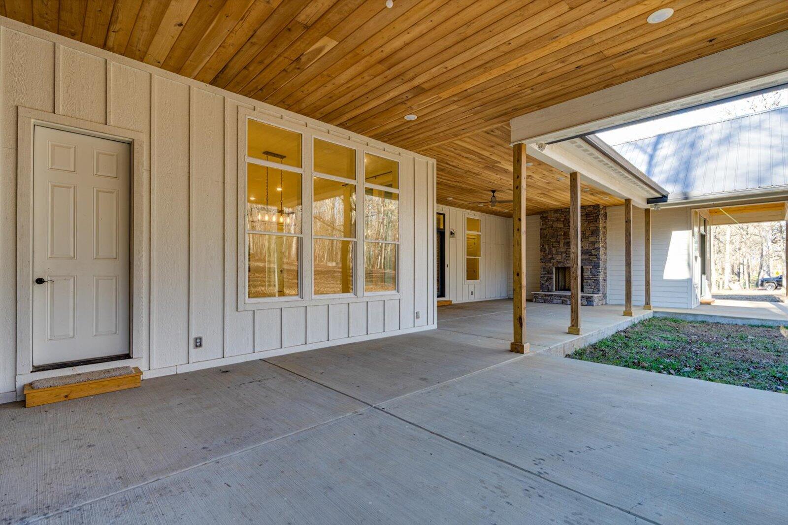 13318 Birchwood Pike