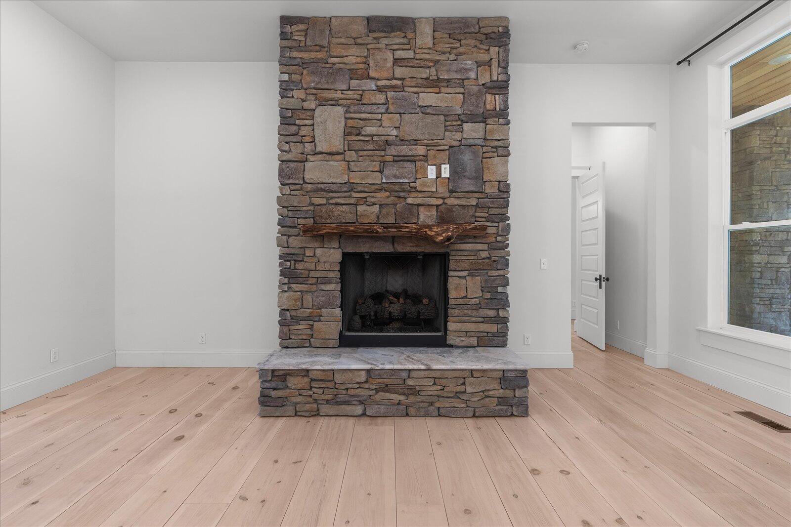 13318 Birchwood Pike