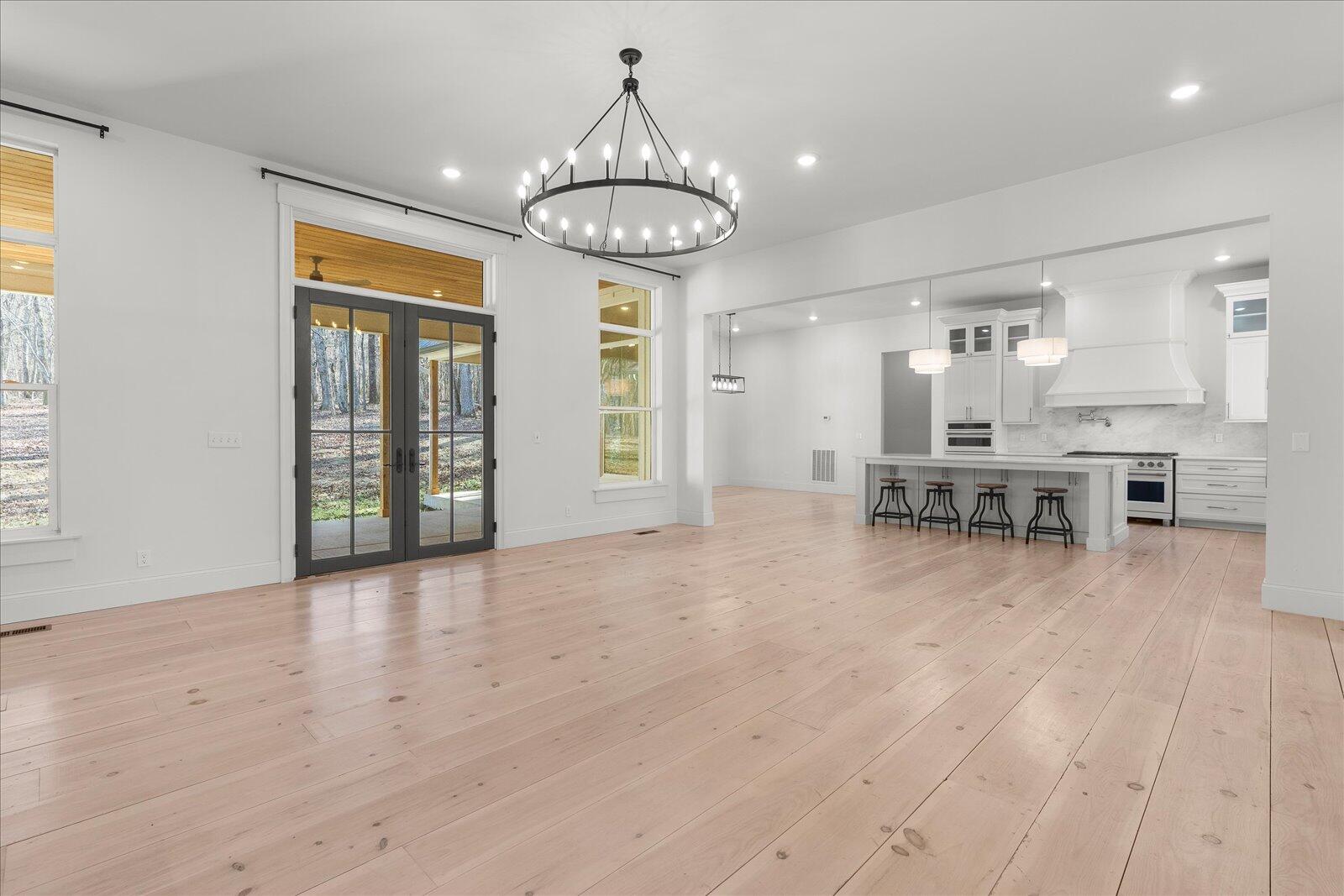 13318 Birchwood Pike