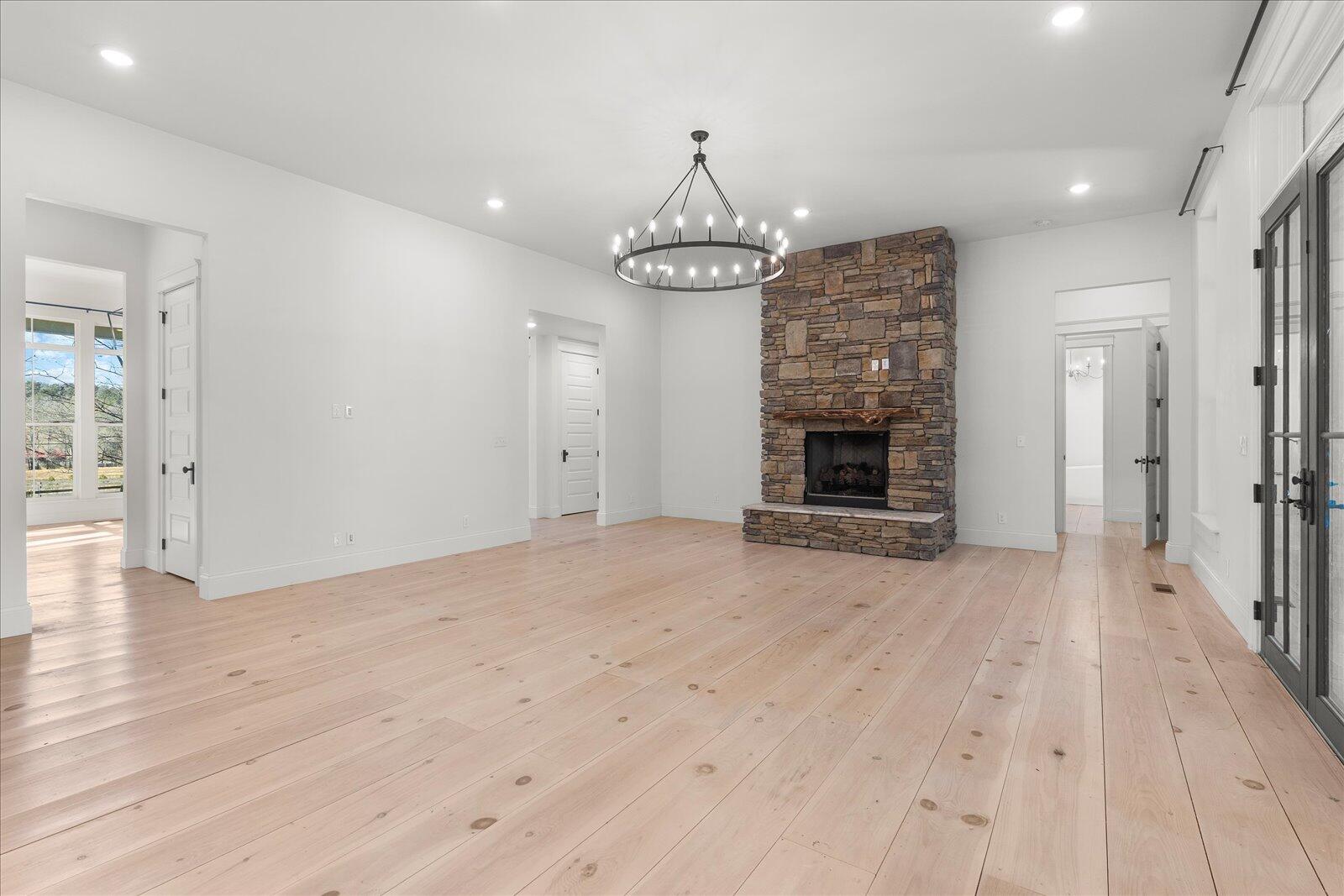 13318 Birchwood Pike